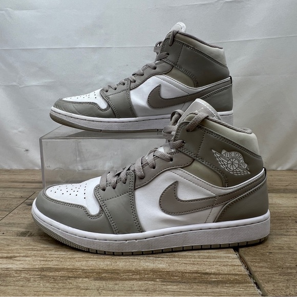 Air Jordan 1 Mid 'College Grey / Linen' Mens sz 9 - Picture 3 of 12